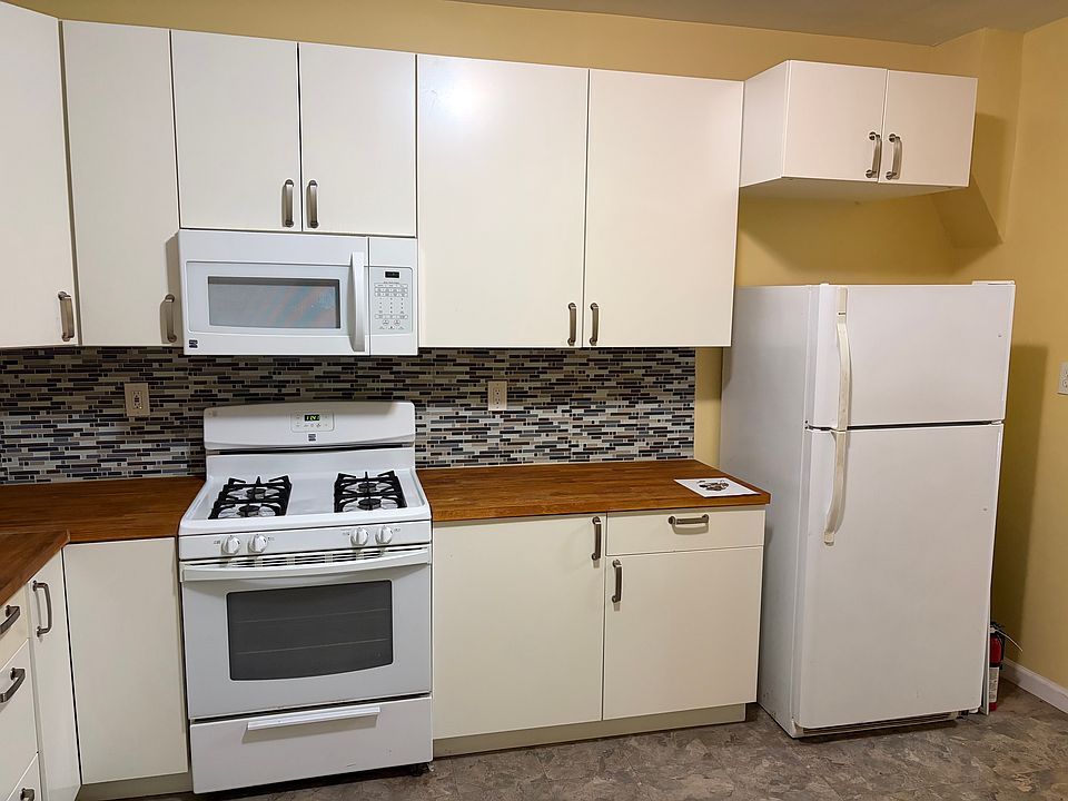 1st image of 2041 W Tioga St #1
