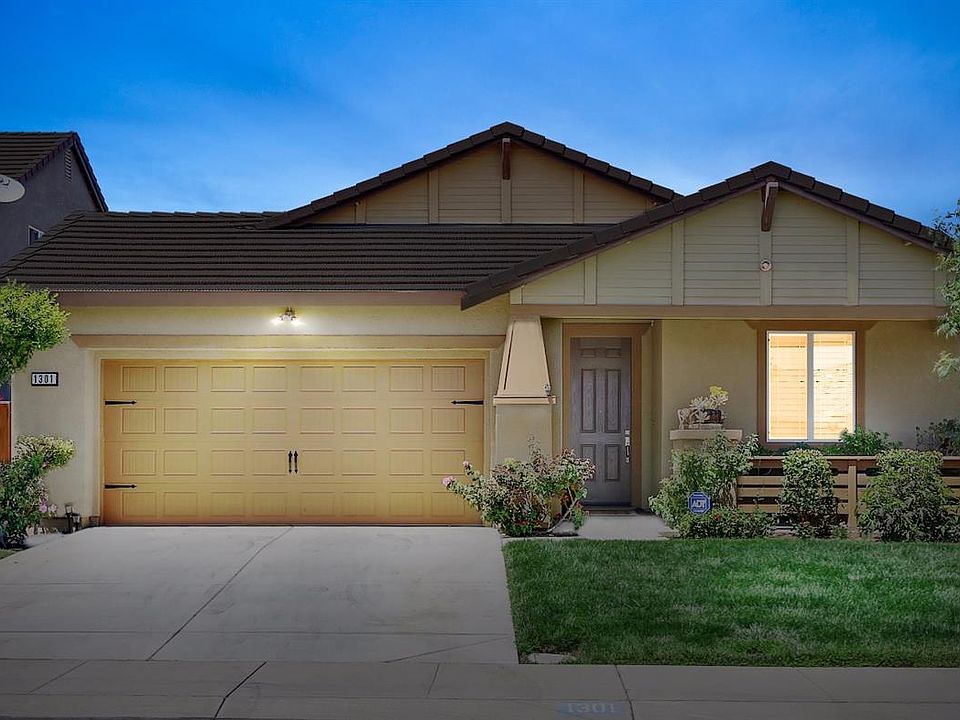 1st image of 1301 Santona St