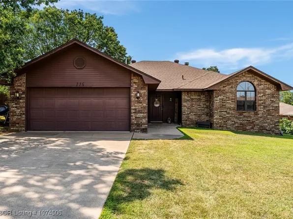 775 Laurel Dr, Greenwood, AR 72936