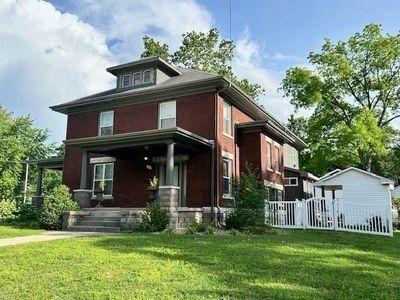 503 W Cherry St, Nevada, MO, 64772
