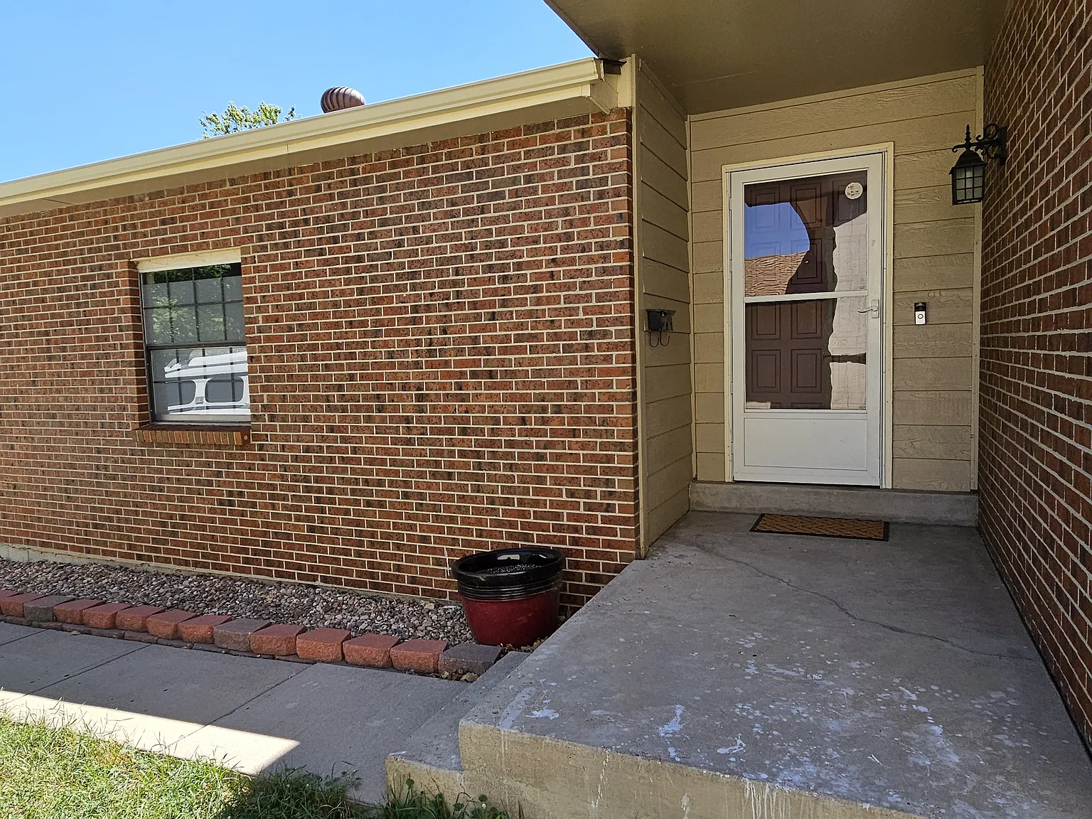 9123 Meade St — Photo 2