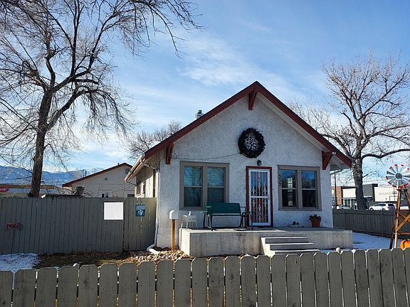 3rd image of 332 Bonfoy Ave