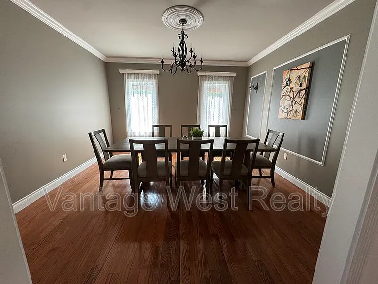 1556 Pritchard Dr — Photo 5