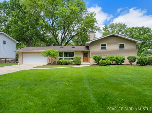 17 Meisinger Ln, Naperville, IL 60540
