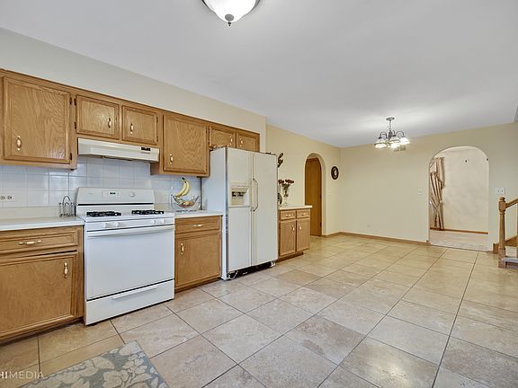 5th image of 10528 S 82nd Ave