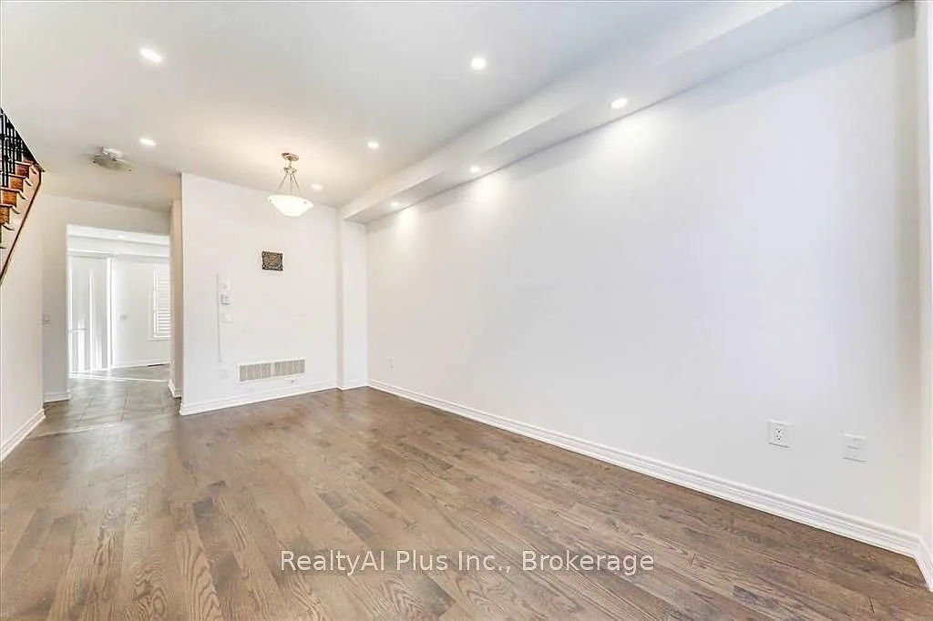 3 bed, $3,100 — Photo 3