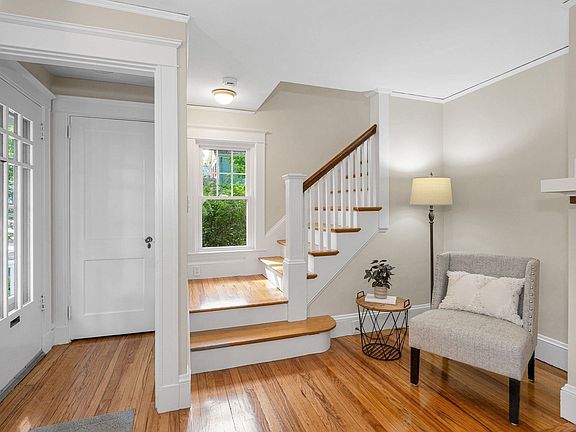4th image of 24 Thorndike St