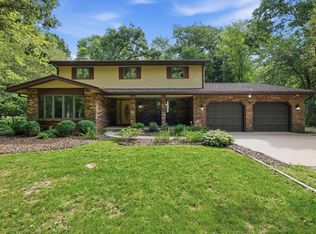 7050 Briar Ln, Sun Prairie, WI 53590