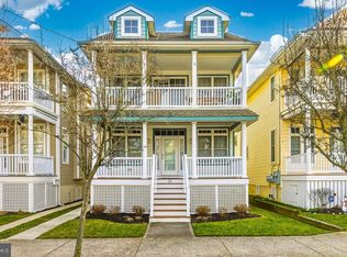 35 Asbury Ave, Ocean City, NJ 08226
