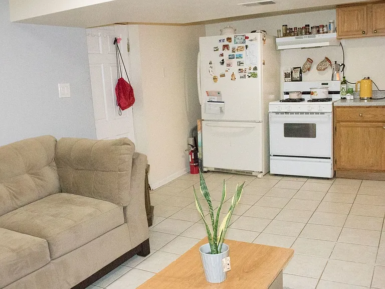 6310 W Warwick Ave #G — Photo 2