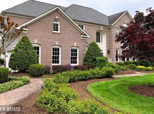 10100 Waterside Dr, Burke, VA 22015