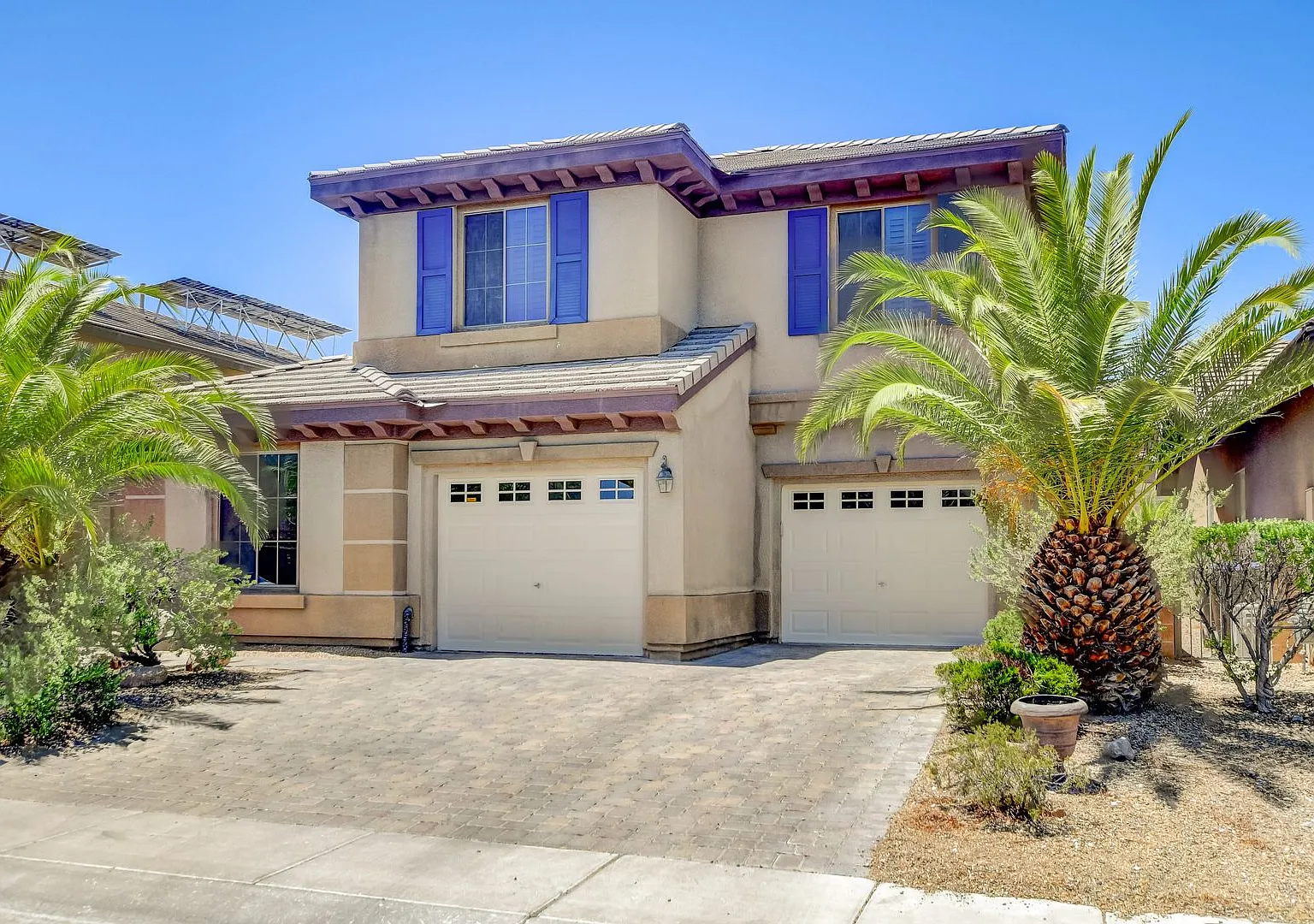 Stunning Spring Mountain Ranch,3,045 Sq Ft 2 Story Home In Nw Area — Photo 2