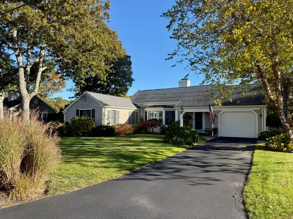 91 Chipping Green Circle, South Yarmouth, MA 02664