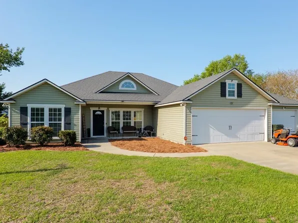 16 W Stanley Road Ext, Ray City, GA 31645