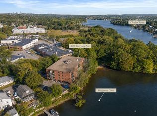 209 Riverview Ave APT 7, Newton, MA 02466