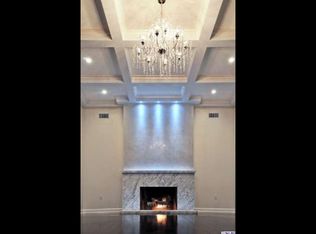 827 W Mountain St, Glendale, CA 91202