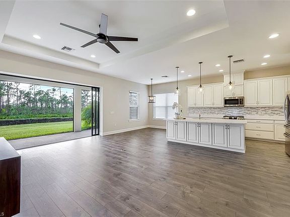 4th image of 19705 Estero Pointe Ln