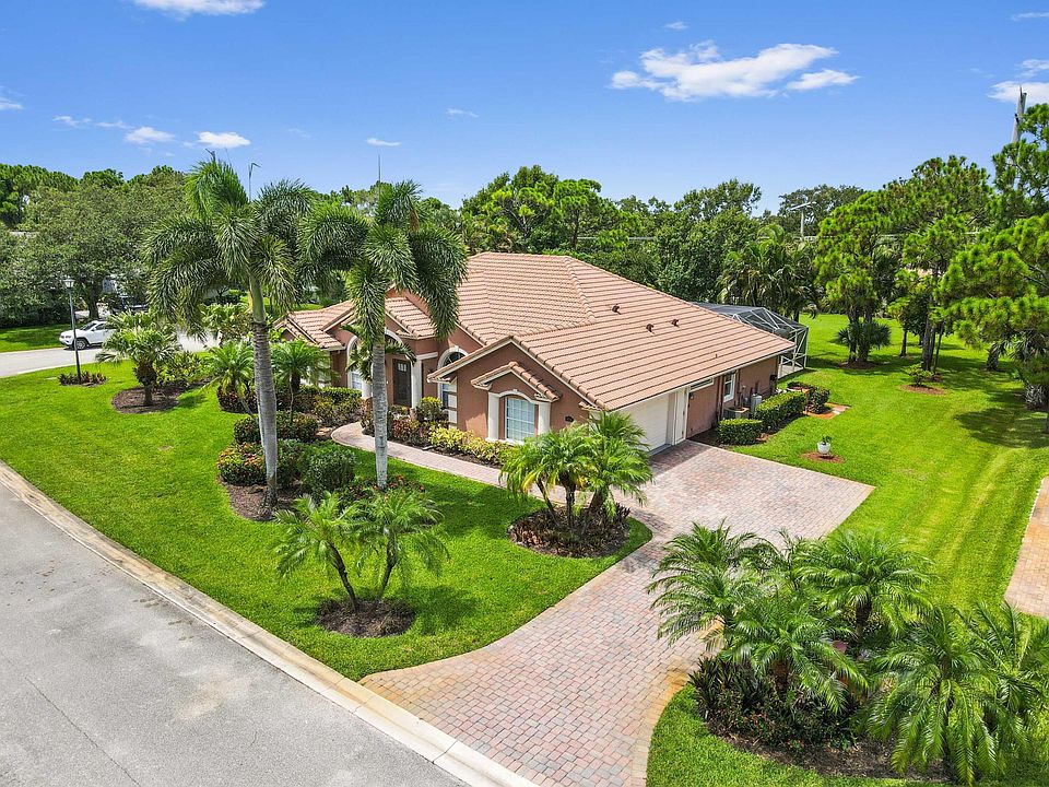 1st image of 8216 SE Woodlake Lane
