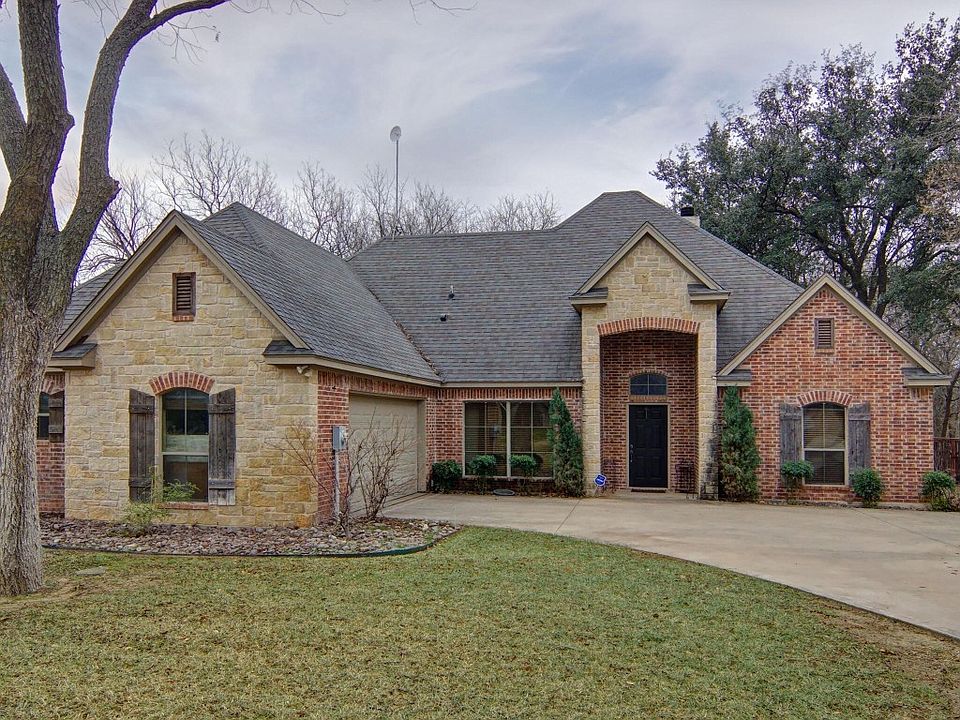 1st image of 116 Lisa Leigh Ct
