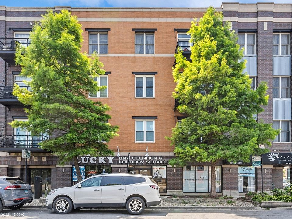 1st image of 1555 W School St APT 4C