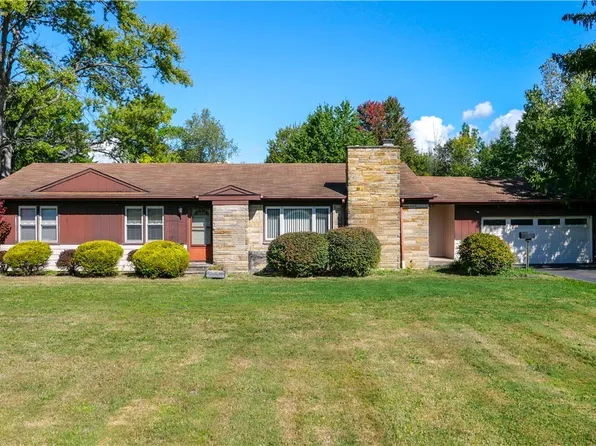 982 W Garfield Rd, Aurora, OH 44202