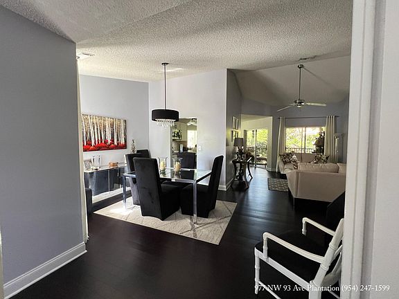 5th image of 977 NW 93rd Avenue