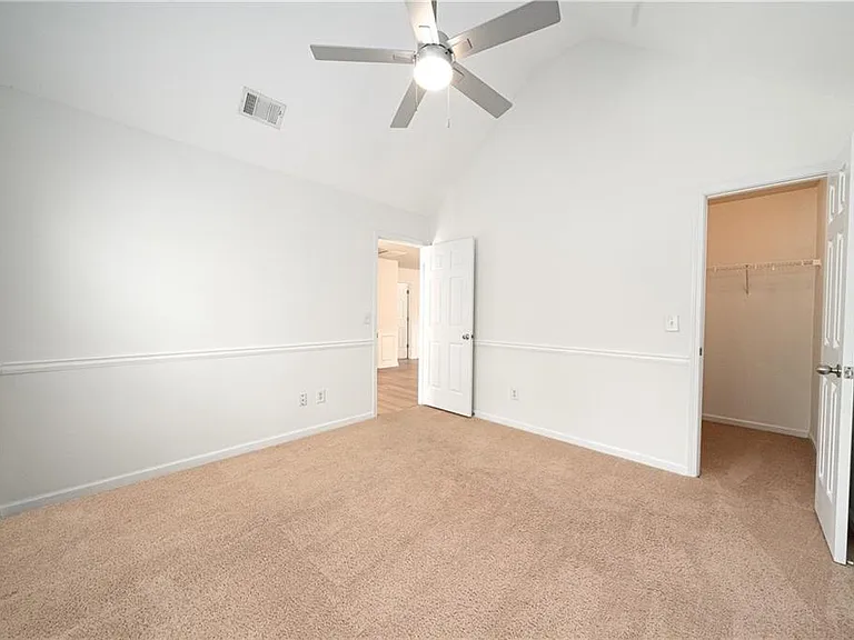 715 Moonlight Way — Photo 40