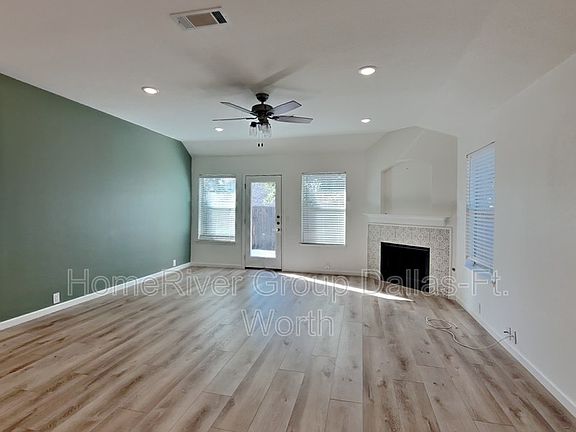 3rd image of 3900 San Lorenzo Dr