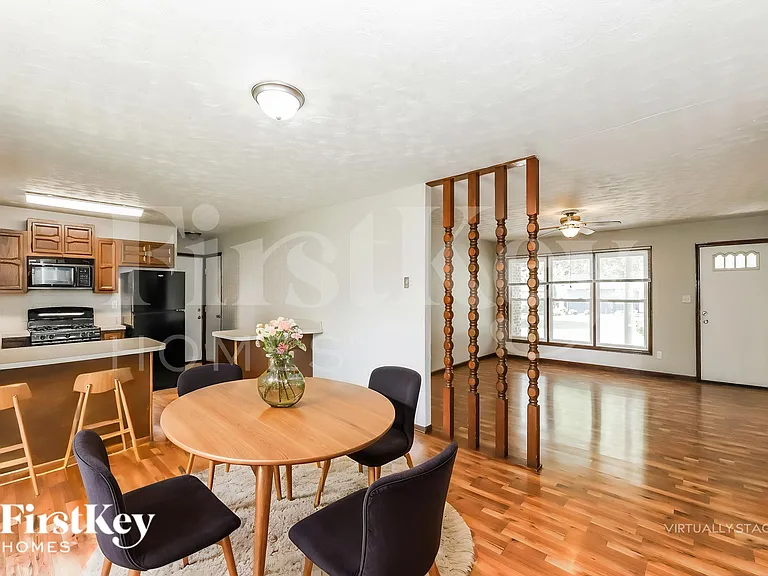 156 Dolores St — Photo 6