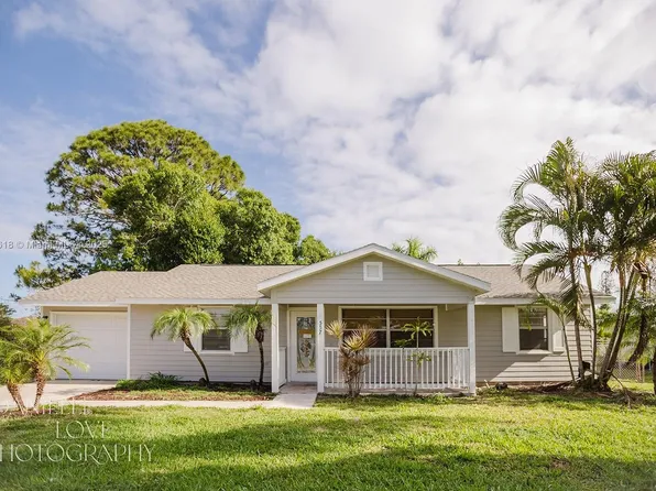 557 NW Fairfax Ave, Port Saint Lucie, FL 34983