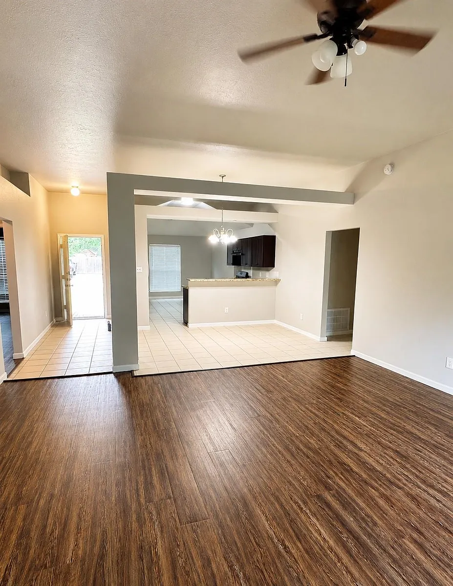 Building Photo - 22707 Bridgewater Dr