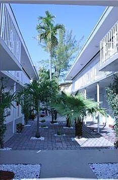 2nd image of 6913 Rue Vendome APT 8