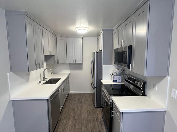 5th image of 508 N Fair Oaks Ave