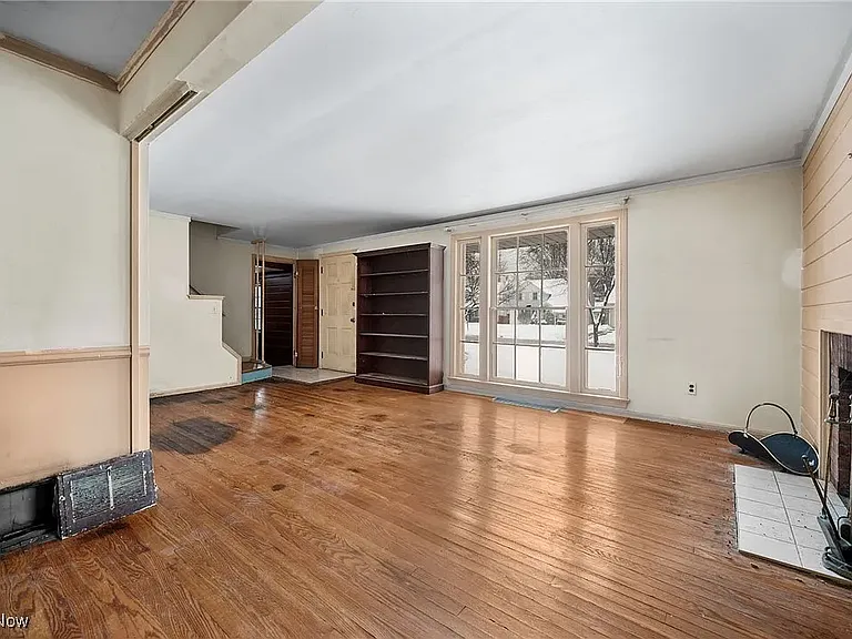 20111 Lanbury Ave — Photo 3