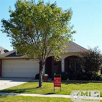 2nd image of 2316 Aurora Dr