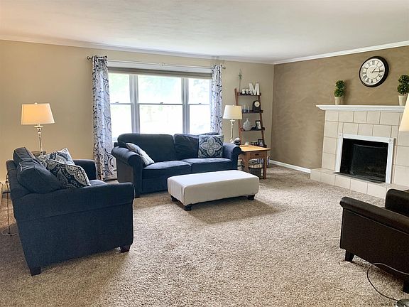 5th image of 82 Appletree Ln