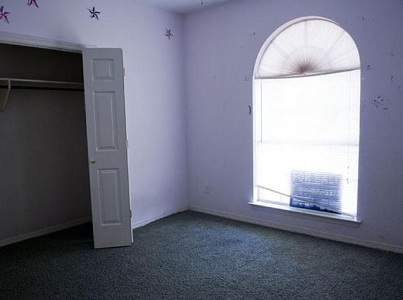 4th image of 227 S Irving Heights Dr