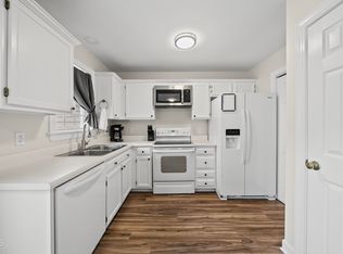 1914 Stroll Cir, Fuquay Varina, NC 27526