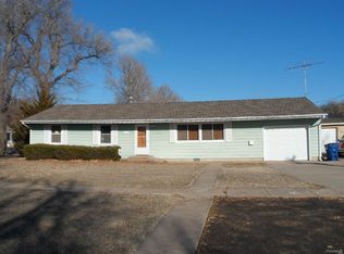 216 W Adams Ave, Sterling, KS 67579