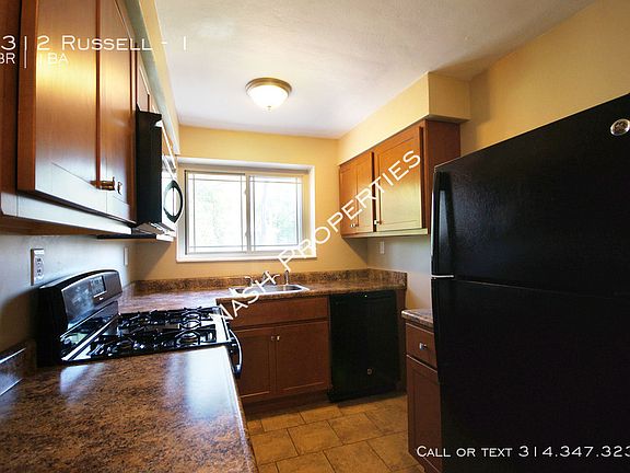3rd image of 3312 Russell Blvd APT 1