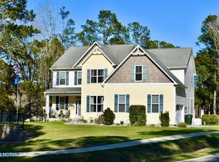 183 Cornel Ln, Hampstead, NC 28443