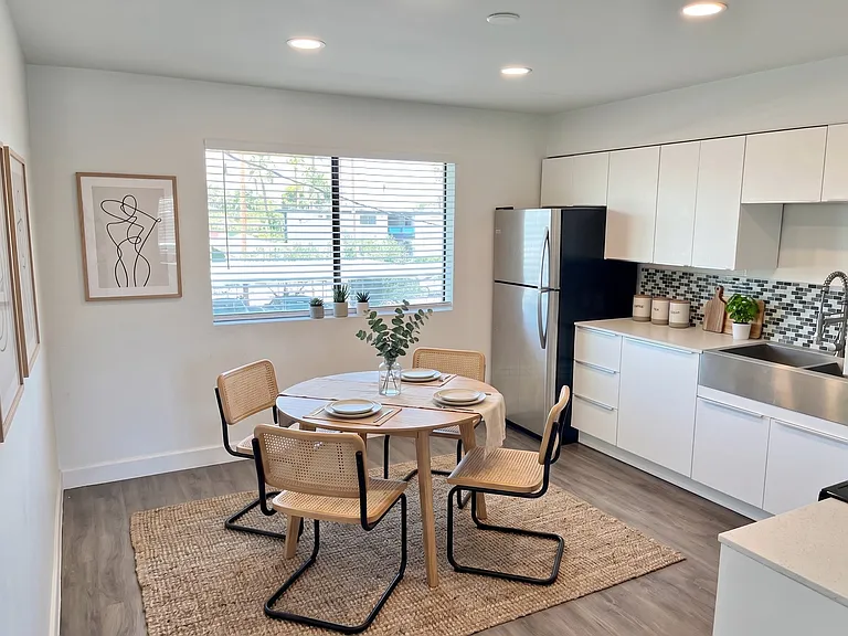 4320 N 27th St #8 — Photo 9