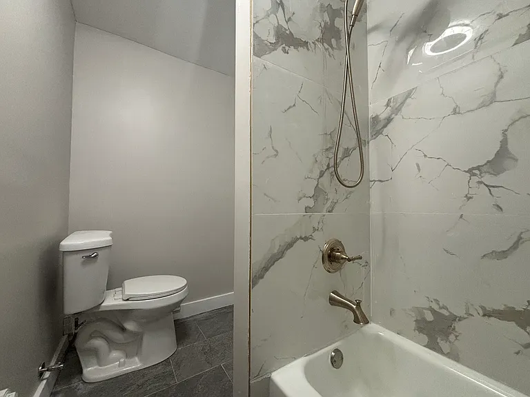 559 Sherman Pkwy #13 — Photo 6