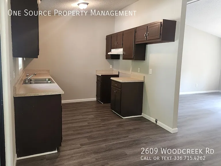 2609 Woodcreek Rd — Photo 8