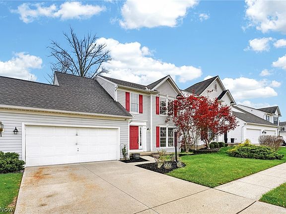 2nd image of 87 Crystal Ct