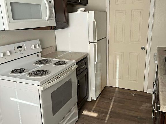 3rd image of 547 N 40th St APT 1
