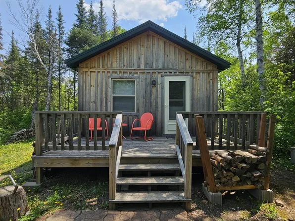 839 Loon Rd, Two Harbors, MN 55616