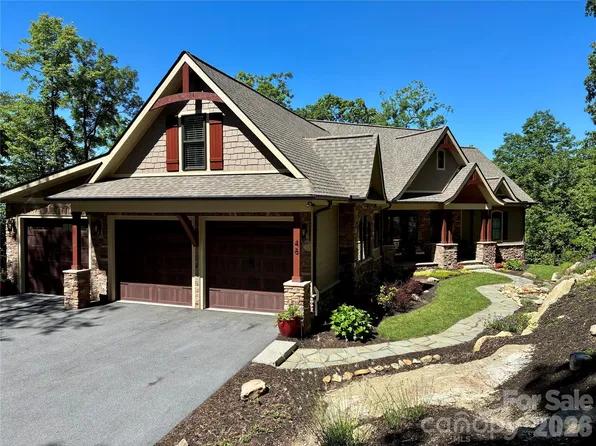 48 S Mountain Morning Ln, Hendersonville, NC 28739