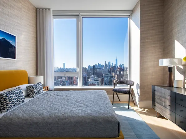 368 Third Avenue image 9 of 19