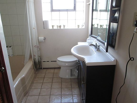 4th image of 2839 Gustav St